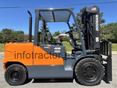 Doosan D45S-5 ficha técnica y opiniones