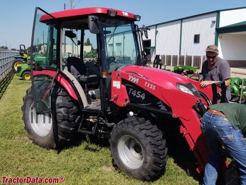 TYM T454 opinión y ficha técnica